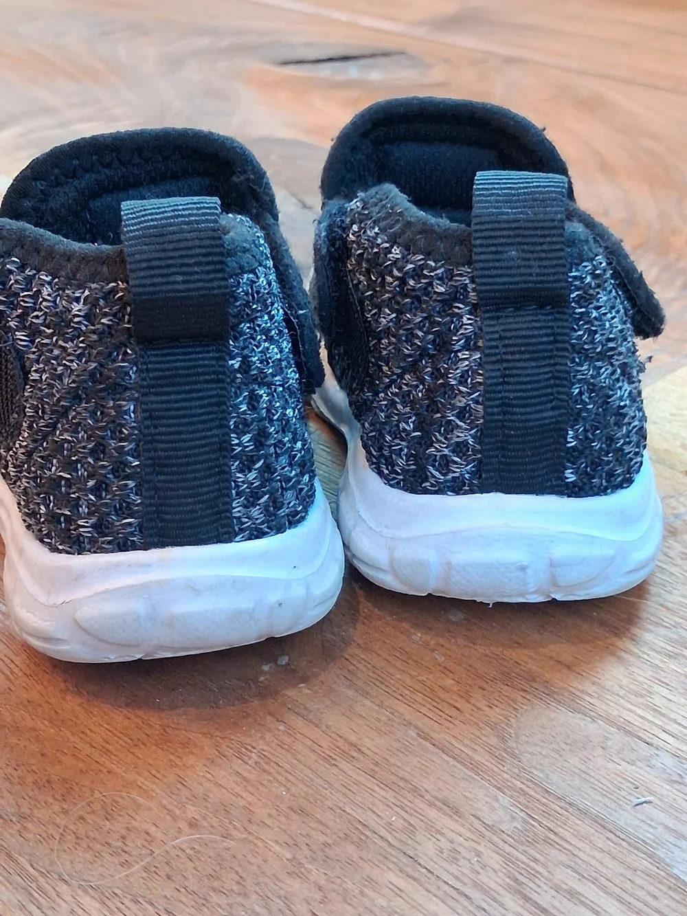 QFH Toddler Sneakers Size 5